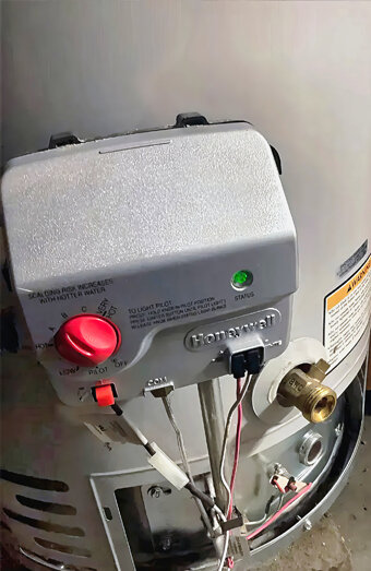 https://glendaloughhotwater.com.au/uploads/2025/06/electric-hot-water-system-76652.jpg