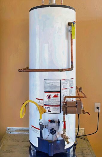 https://glendaloughhotwater.com.au/uploads/2025/06/gas-hot-water-system-32424.jpg