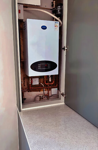 https://glendaloughhotwater.com.au/uploads/2025/06/instant-hot-water-systems-44293.jpg